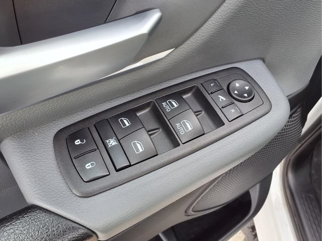 Used 2023 RAM 1500 Big Horn AWD/4WD image 16