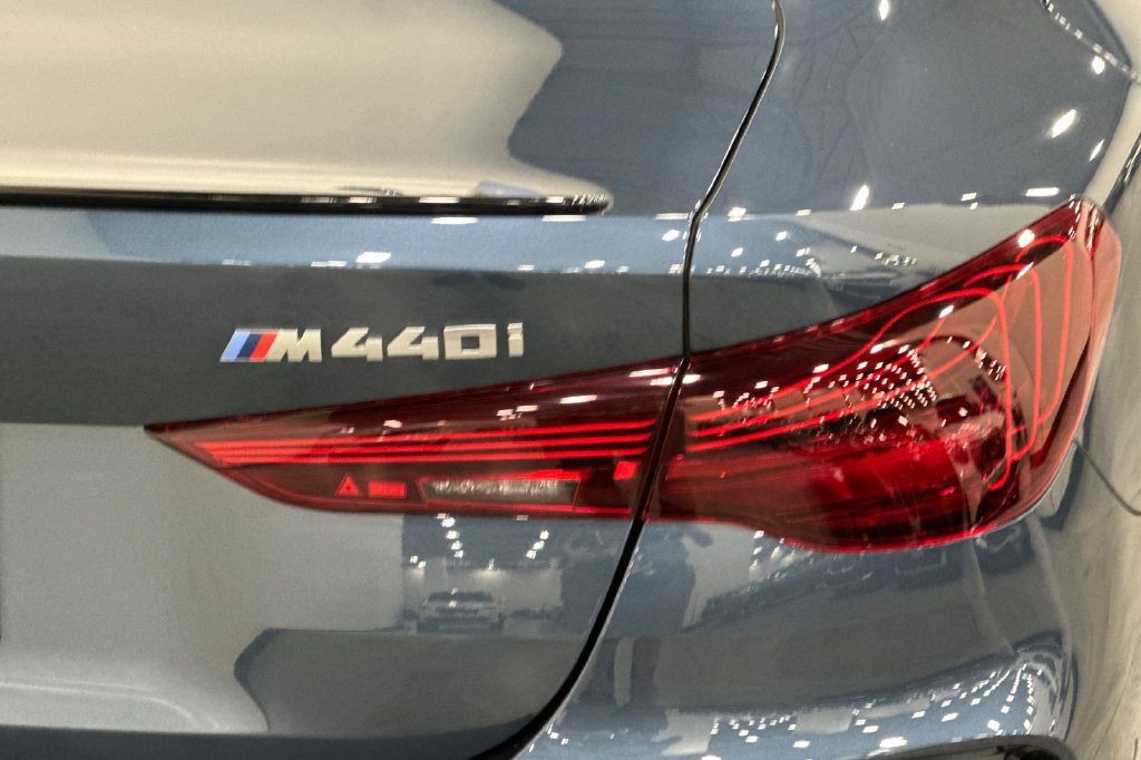 Used 2026 BMW M440i Coupe w/ Parking Assistance Package RWD image 32
