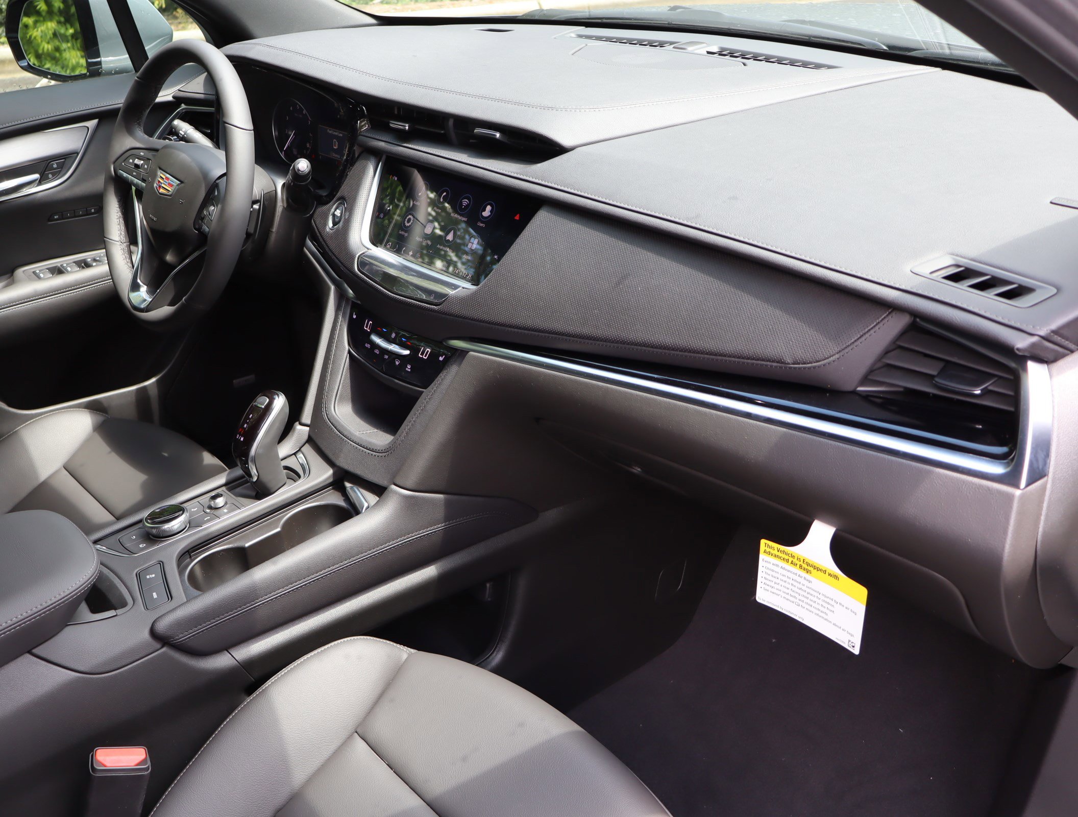 New 2025 Cadillac XT6 Luxury image 26