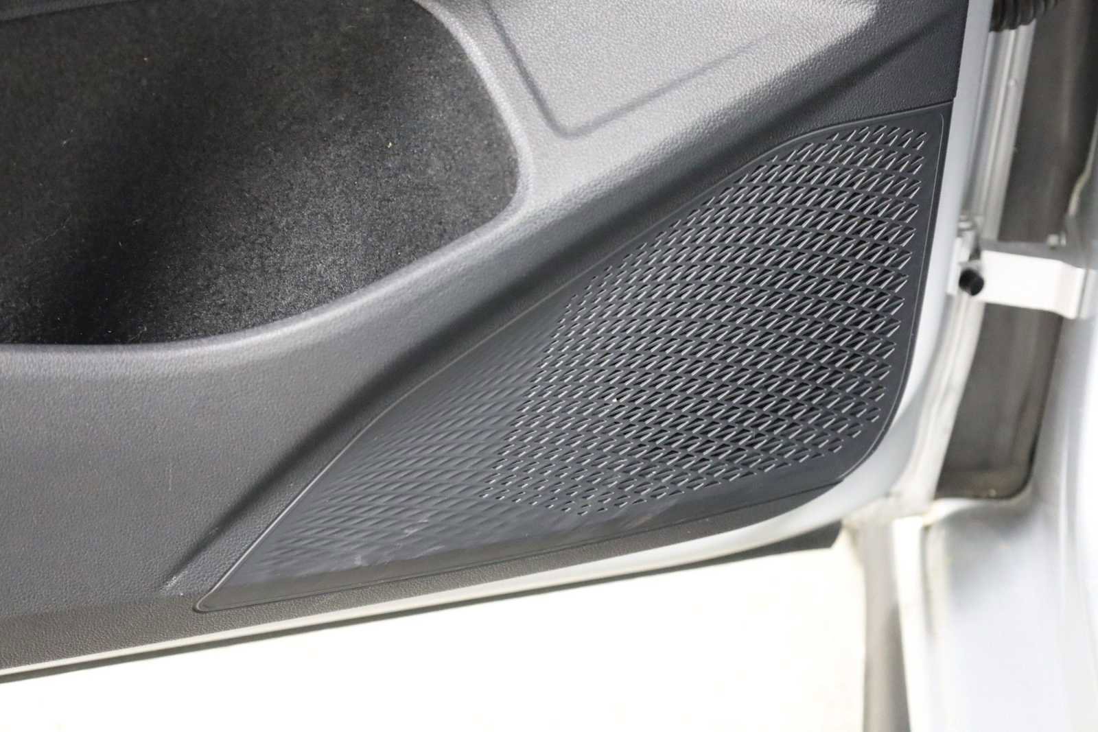 Used 2022 Volkswagen GTI SE image 17