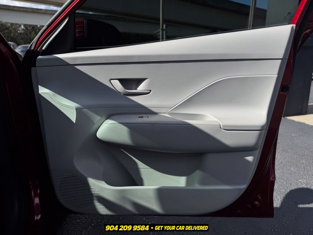 Used 2024 Hyundai Kona SEL FWD image 26