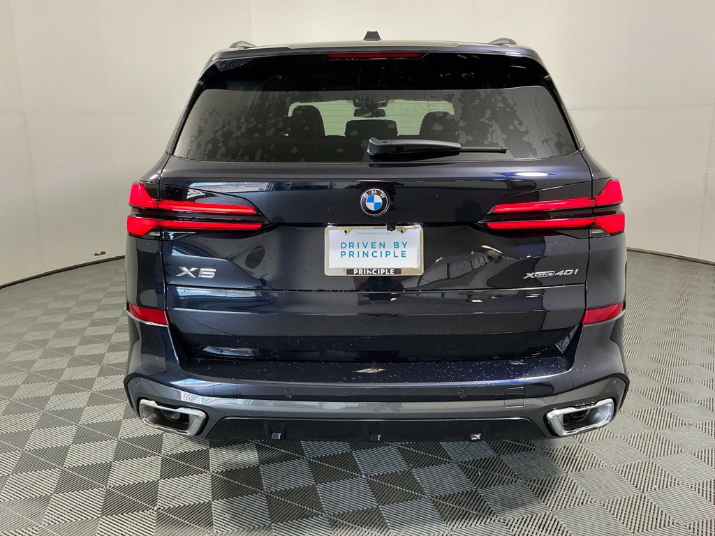 New 2026 BMW X5 xDrive40i w/ M Sport Package AWD/4WD image 6