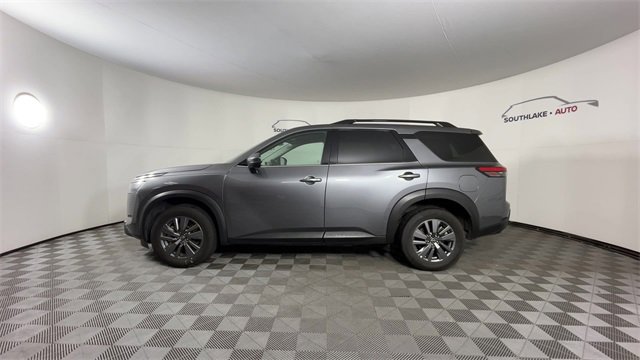 Certified 2025 Nissan Pathfinder SV image 5