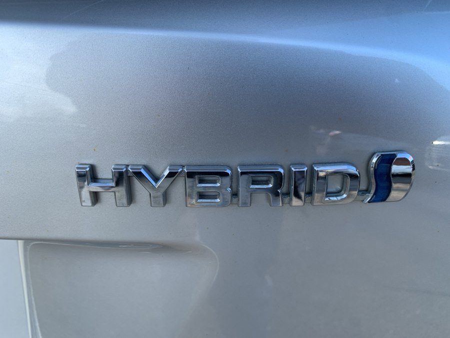 Used 2016 Toyota Prius Three image 26