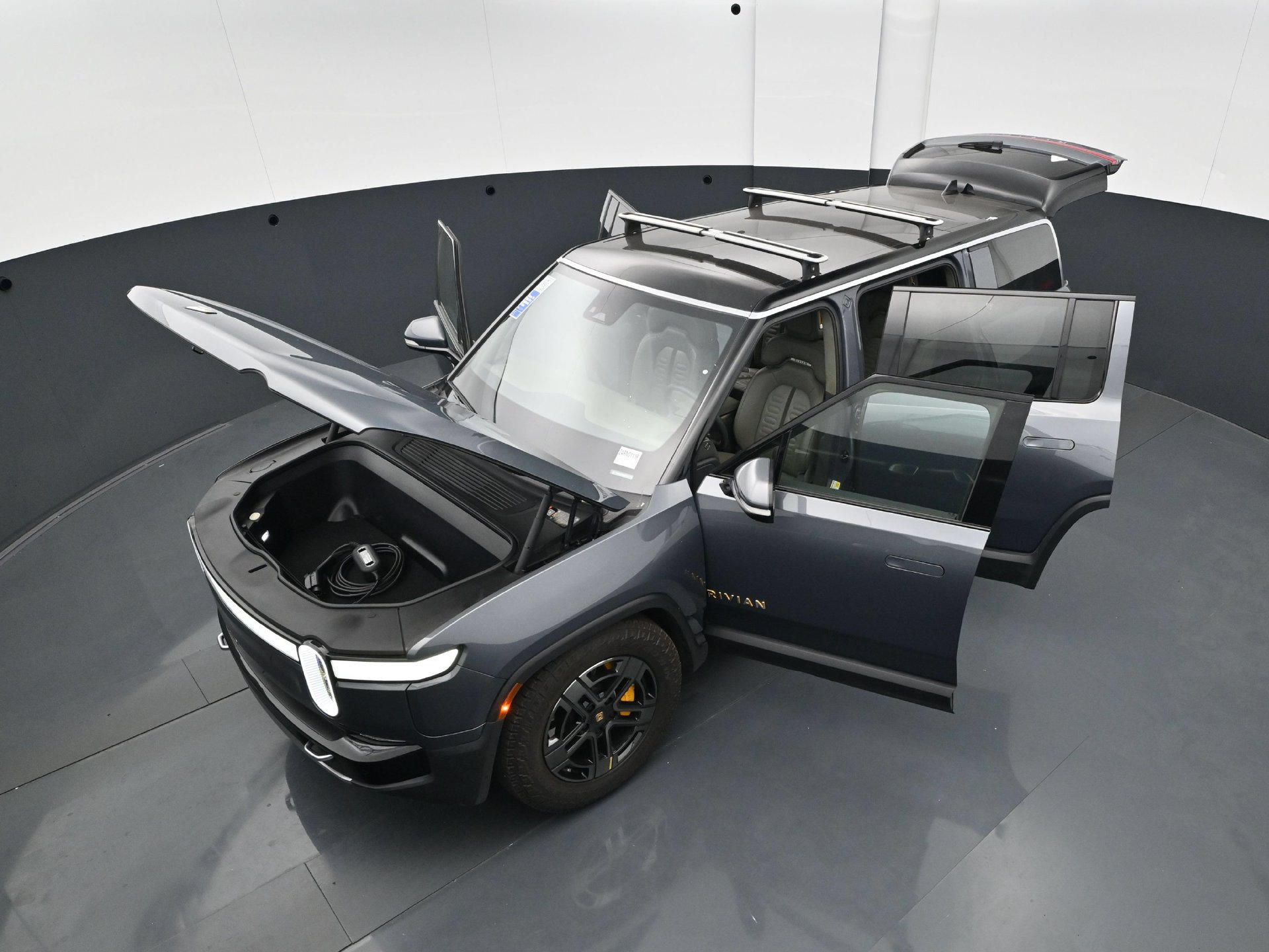 Used 2023 Rivian R1S Adventure Quad AWD/4WD image 42