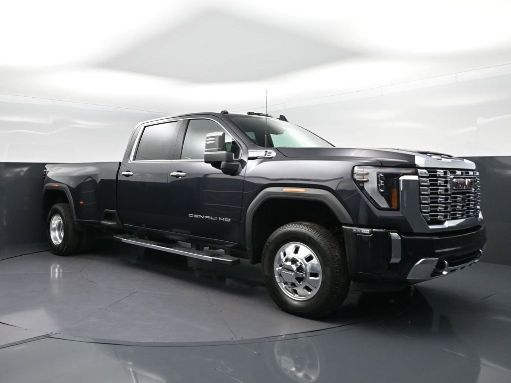 Certified 2024 GMC Sierra 3500 Denali w/ Technology Package image 9