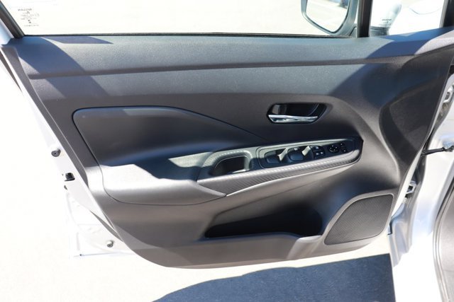 Used 2025 Nissan Versa SV FWD image 8