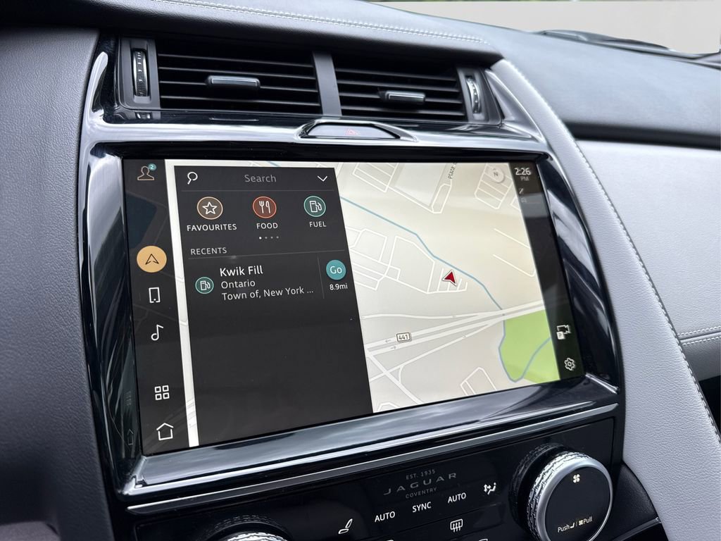 Used 2024 Jaguar E-PACE R-Dynamic SE image 30