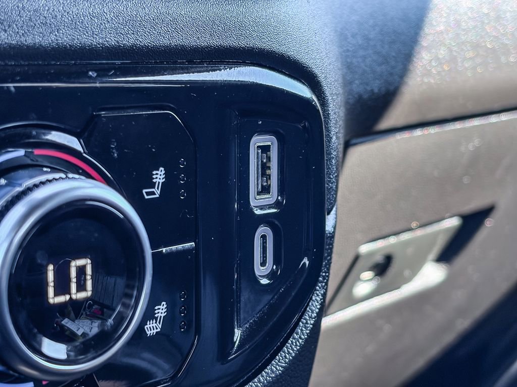 Used 2024 GMC Sierra 1500 SLE image 31