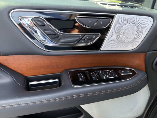 Certified 2024 Lincoln Navigator Black Label image 13