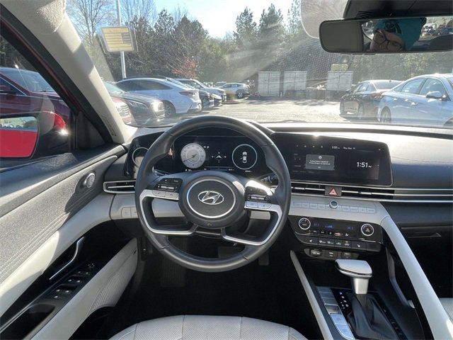 Used 2021 Hyundai Elantra Limited w/ Cargo Package image 10