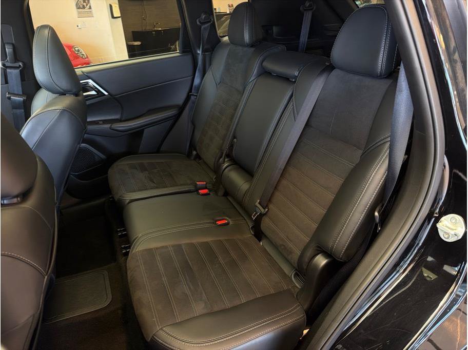 Used 2024 Mitsubishi Outlander Ralliart AWD/4WD image 26