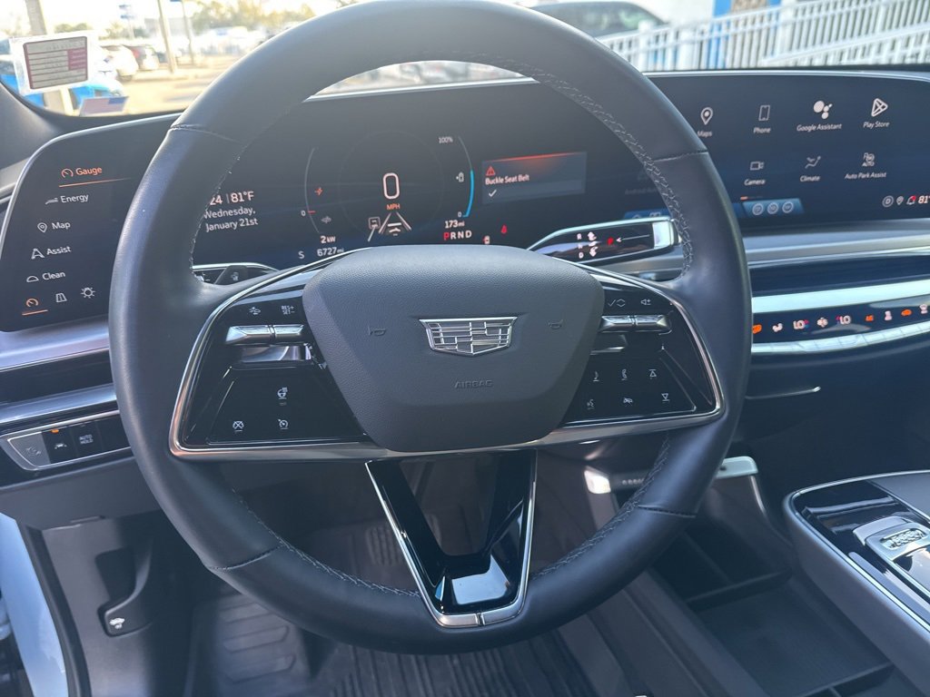 Used 2024 Cadillac Lyriq Sport image 16