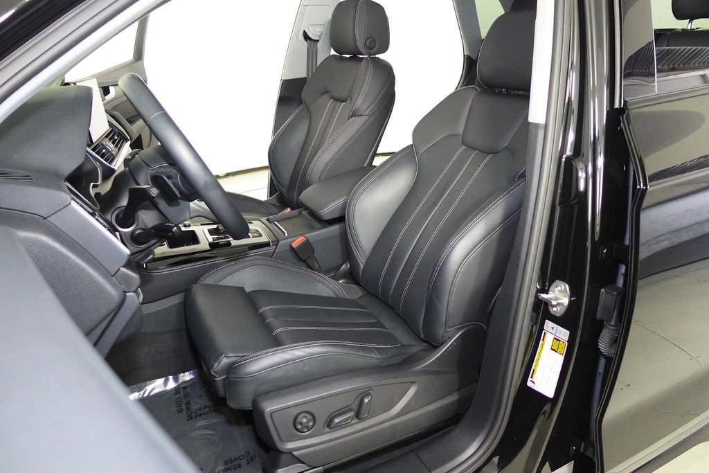 Used 2023 Audi Q5 2.0T Prestige w/ Prestige Package AWD/4WD image 22