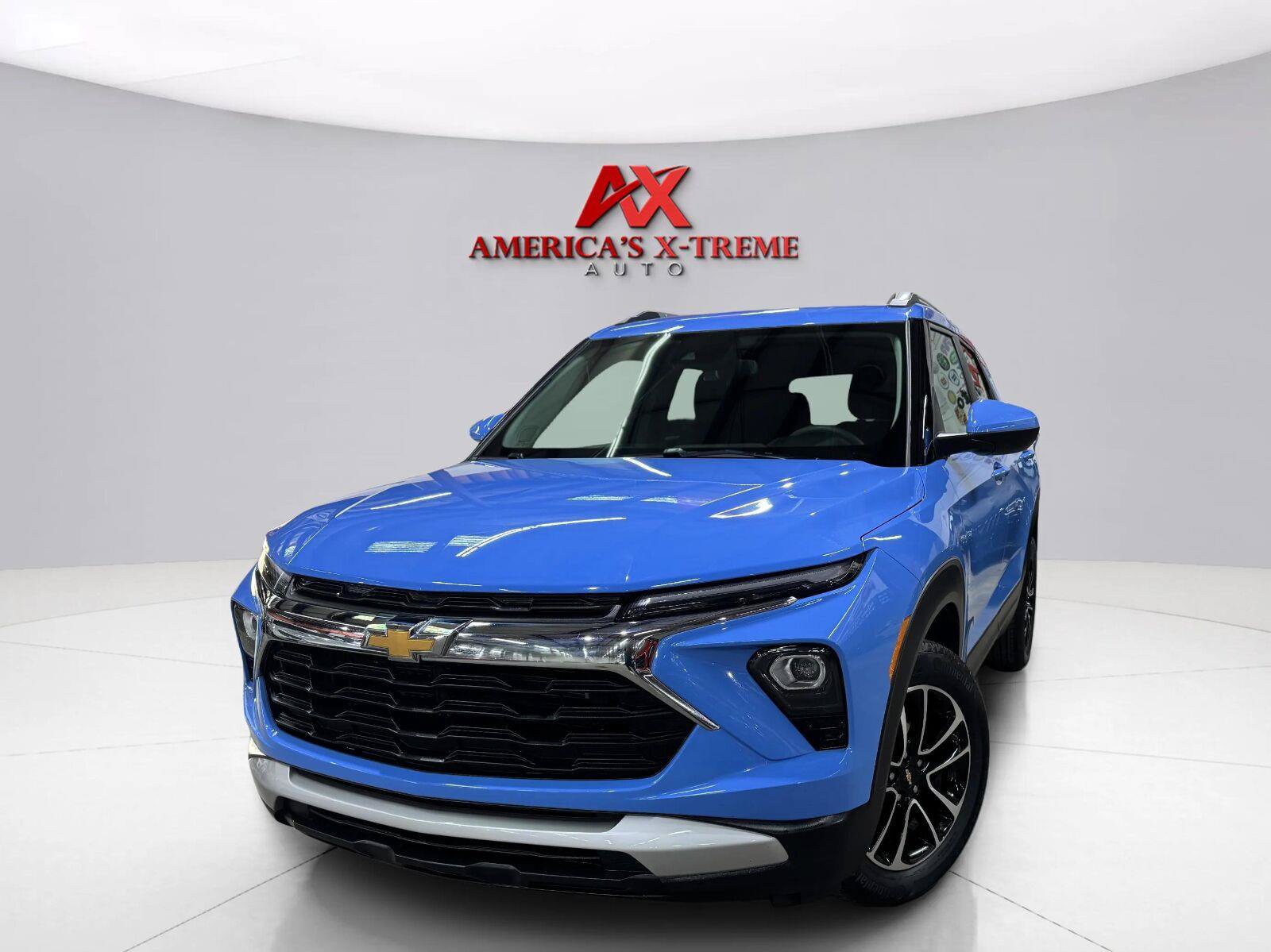 Used 2024 Chevrolet TrailBlazer LT w/ Driver Confidence Package FWD image 1
