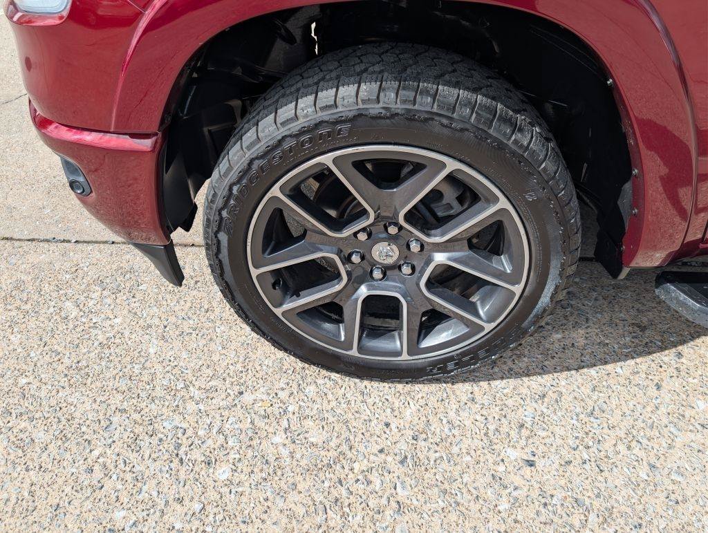 Used 2020 RAM 1500 Laramie AWD/4WD image 17
