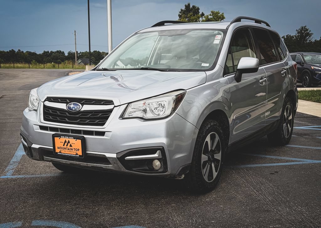 Used 2017 Subaru Forester 2.5i Limited AWD/4WD image 18