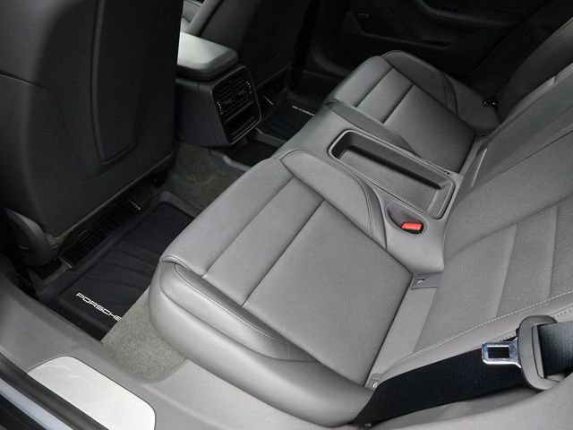 Certified 2022 Porsche Taycan 4S image 15