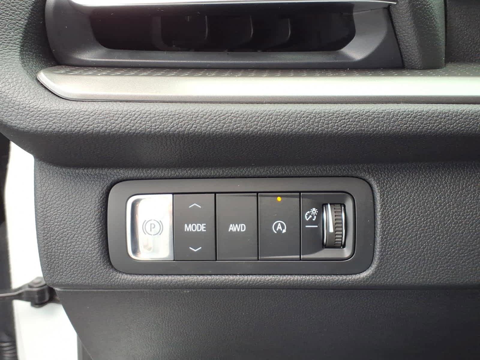 Used 2026 Chevrolet Traverse LT AWD/4WD image 11