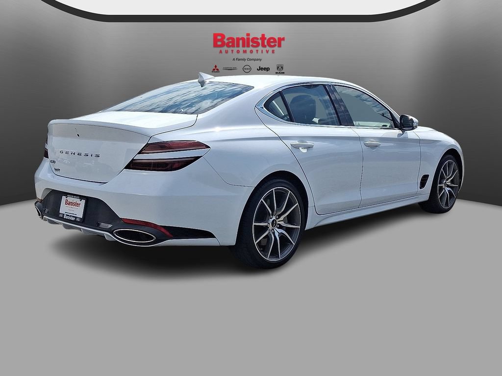 Used 2025 Genesis G70 2.5T RWD image 4