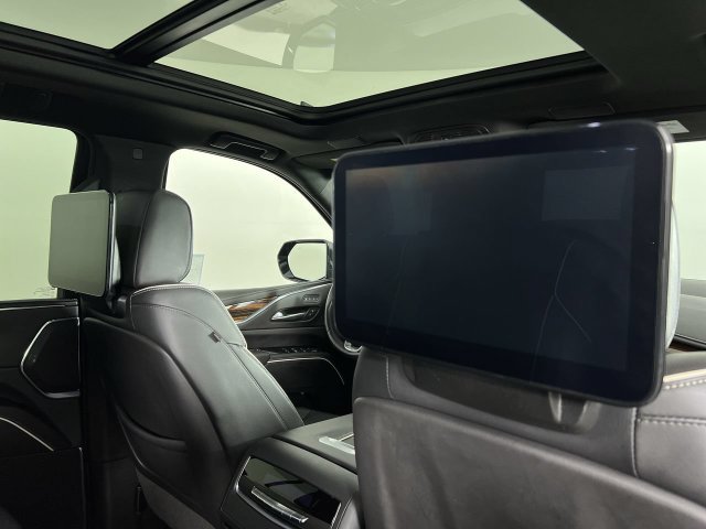 Certified 2023 Cadillac Escalade Premium Luxury AWD/4WD image 36