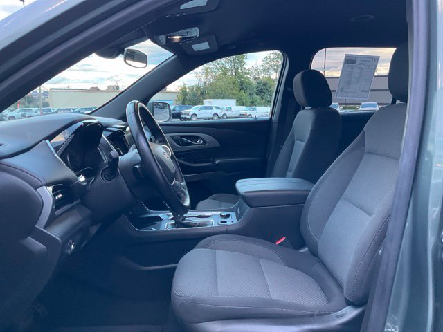 Used 2023 Chevrolet Traverse LT AWD/4WD image 2