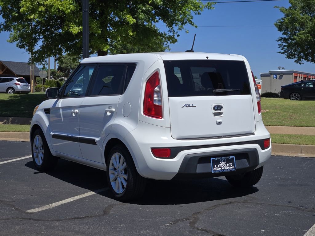 Used 2012 Kia Soul + w/ Audio Pkg FWD image 5