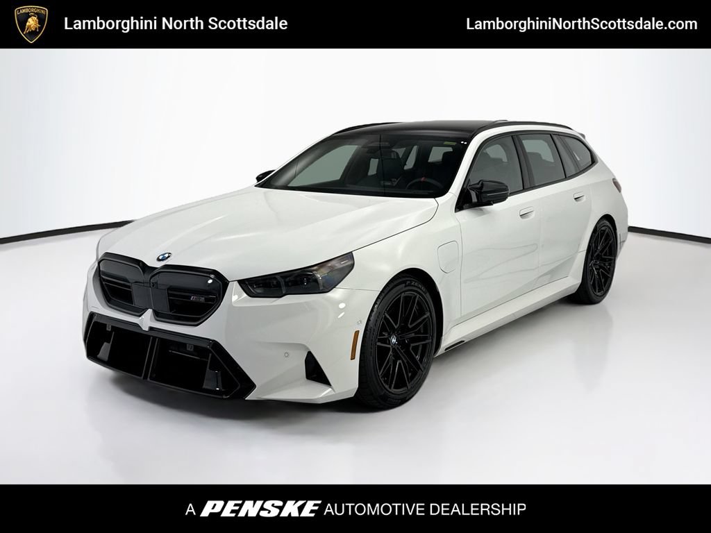 Used 2025 BMW M5 Touring AWD/4WD image 1