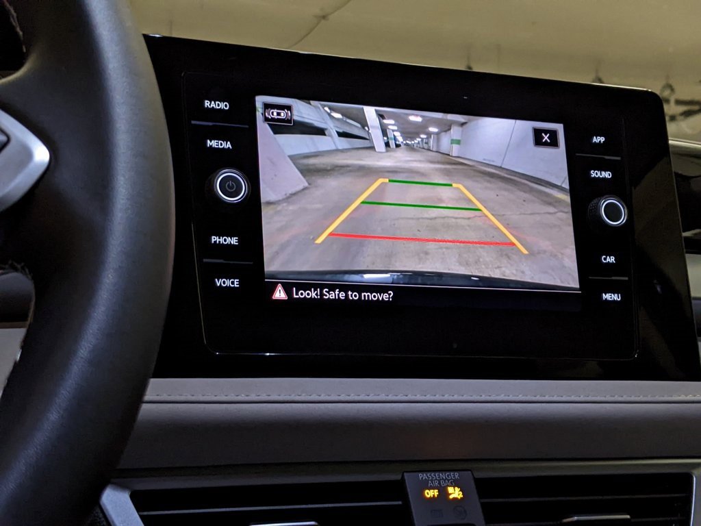 New 2025 Volkswagen Taos SE image 17