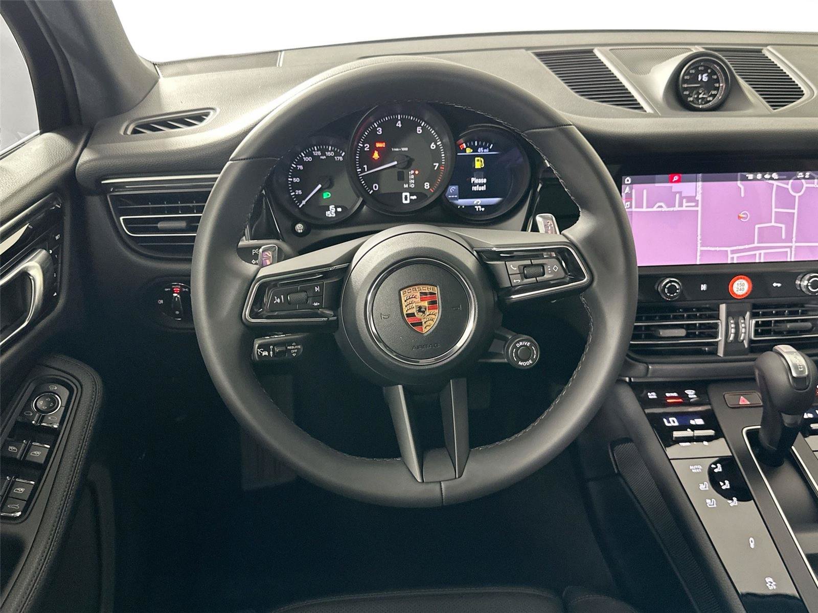 Certified 2026 Porsche Macan Turbo AWD/4WD image 18