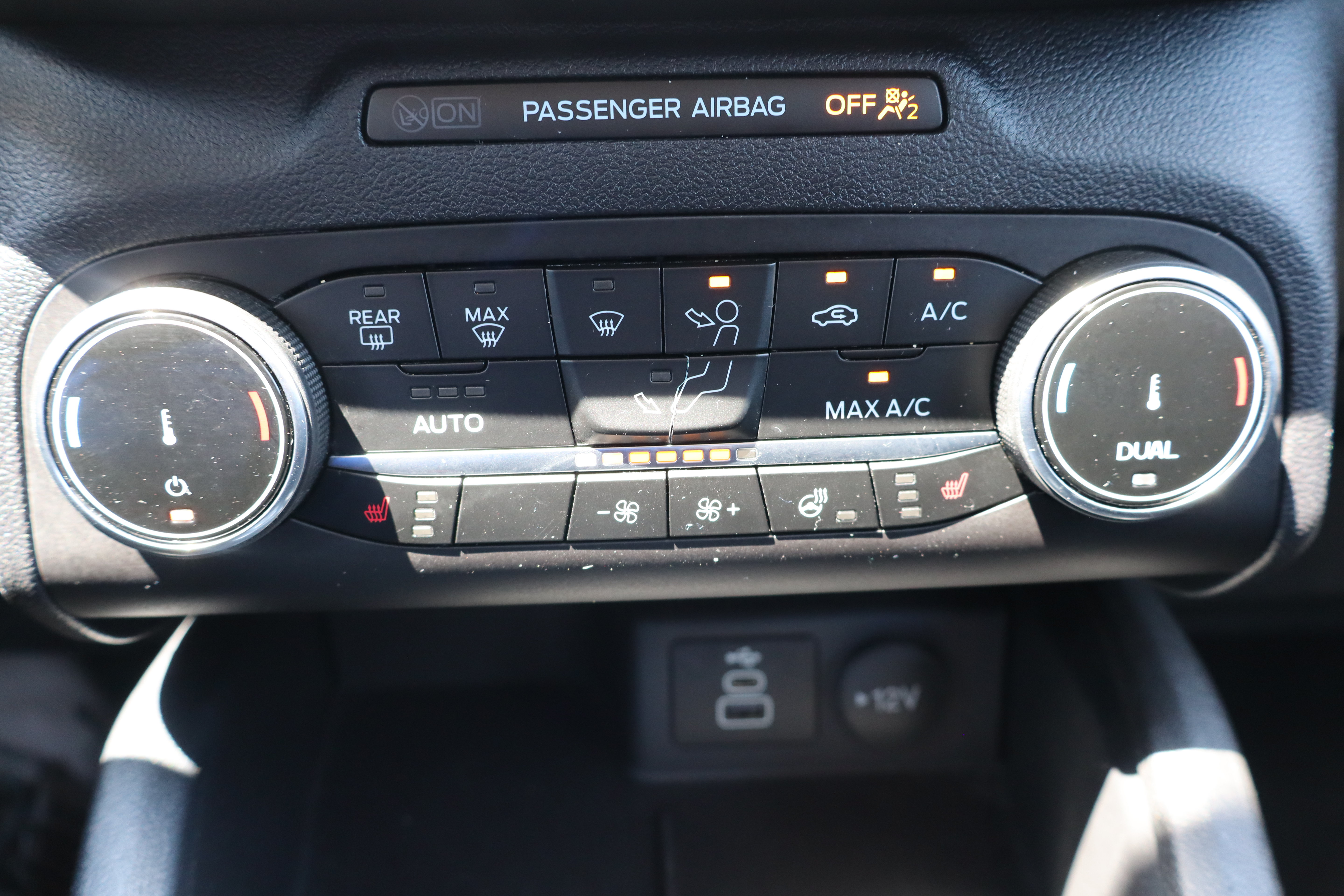 Used 2024 Ford Escape Active AWD/4WD image 21