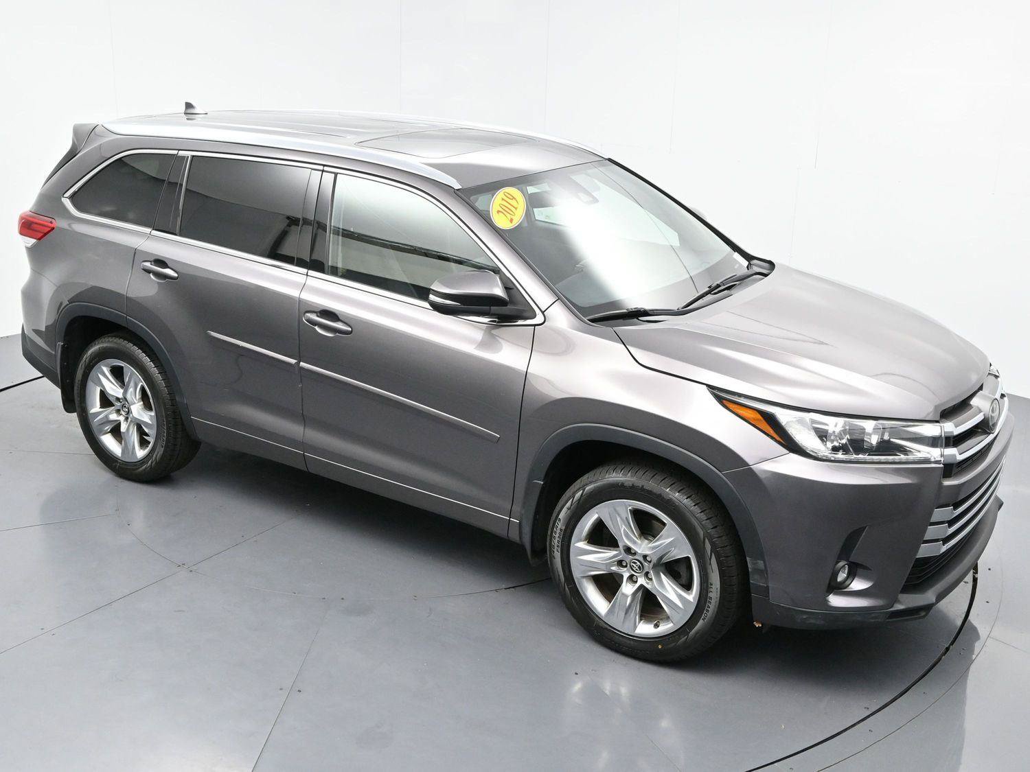 Used 2019 Toyota Highlander Limited AWD/4WD image 47