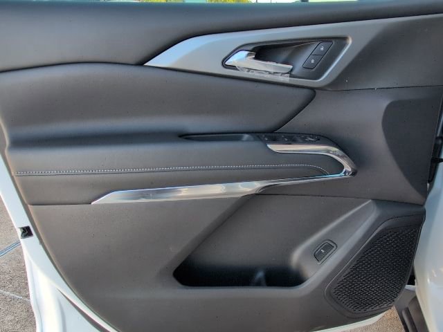 New 2026 Chevrolet Traverse LT w/ Driver Confidence Package image 15