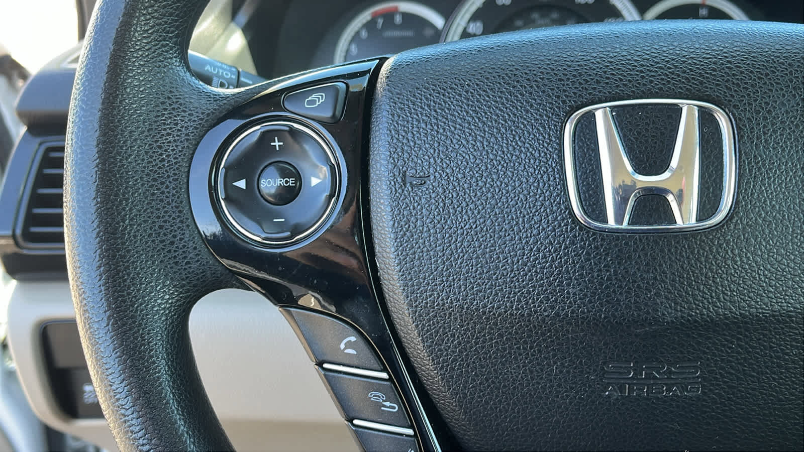 Used 2016 Honda Accord LX image 12