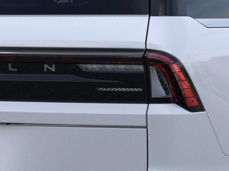 New 2026 Lincoln Navigator Reserve AWD/4WD image 21