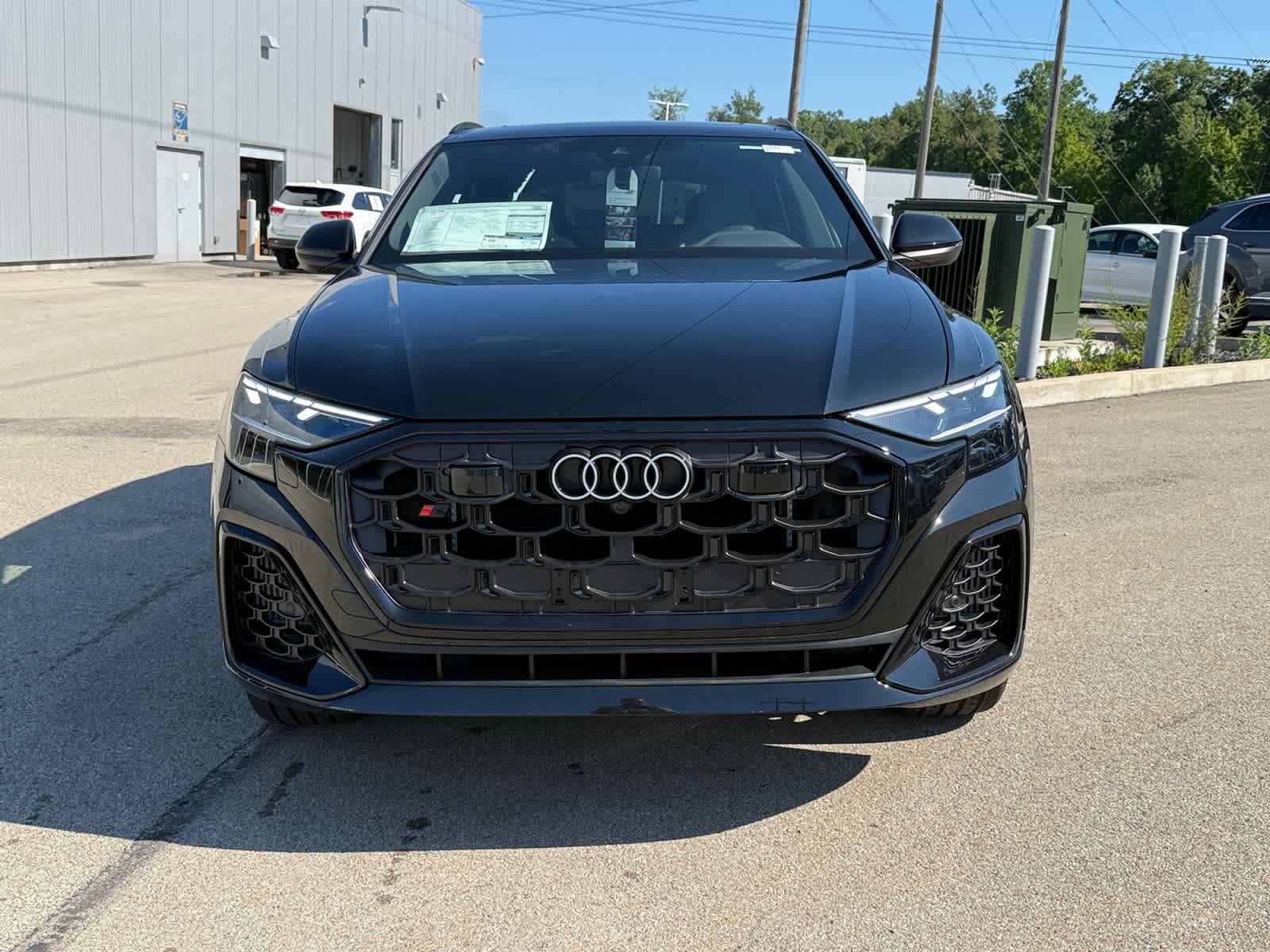 New 2026 Audi SQ8 Premium Plus AWD/4WD image 2