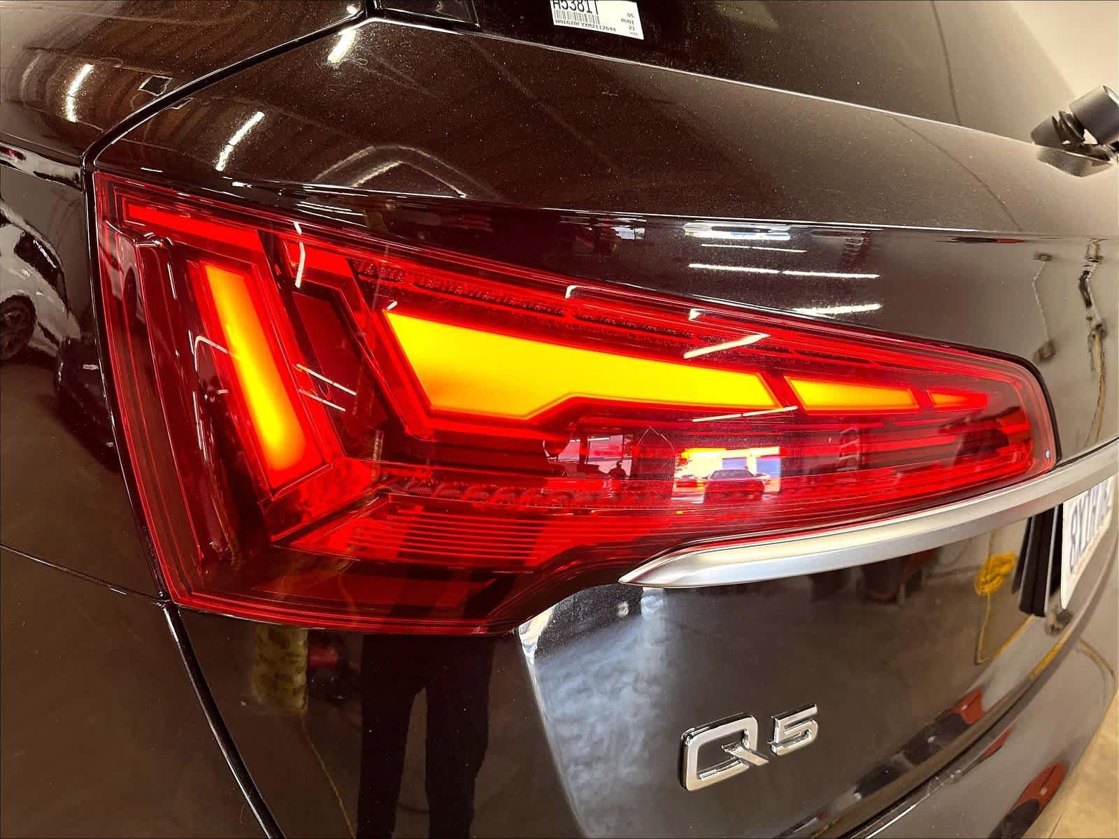 Used 2021 Audi Q5 e Premium w/ Convenience Package AWD/4WD image 30