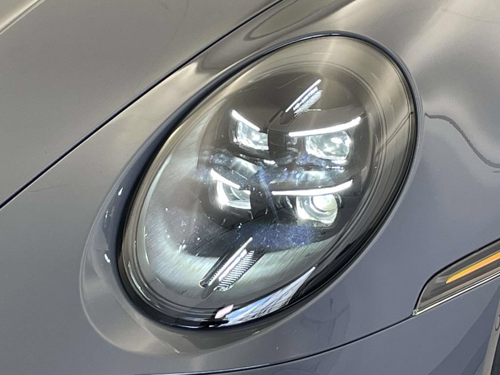 Used 2026 Porsche 911 Carrera GTS RWD image 15