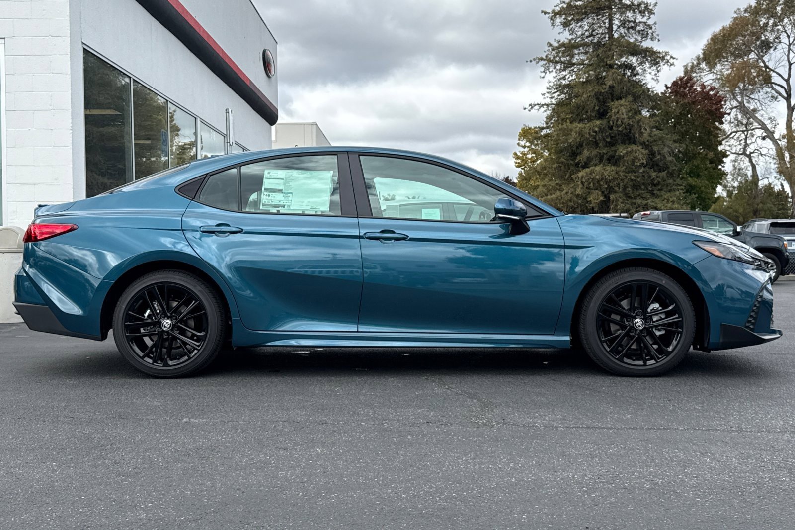 New 2026 Toyota Camry SE image 9