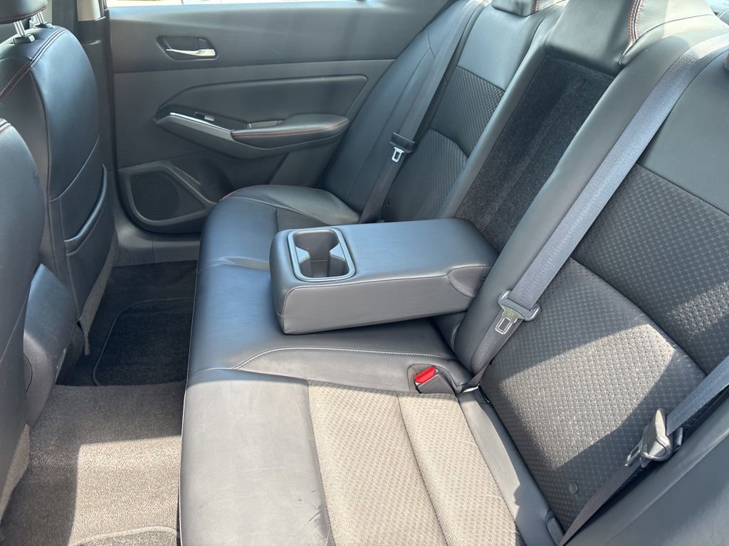 Used 2024 Nissan Altima 2.5 SR FWD image 16