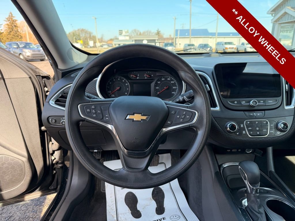 Used 2021 Chevrolet Malibu LT image 15