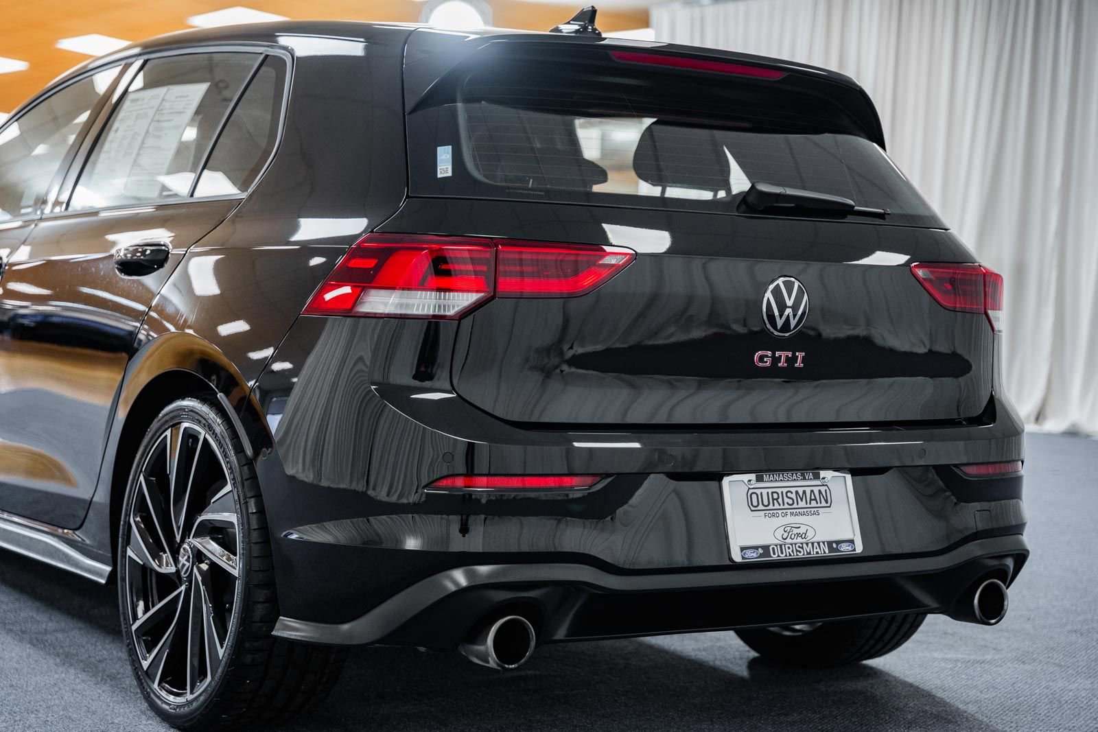 Used 2024 Volkswagen GTI Autobahn image 6