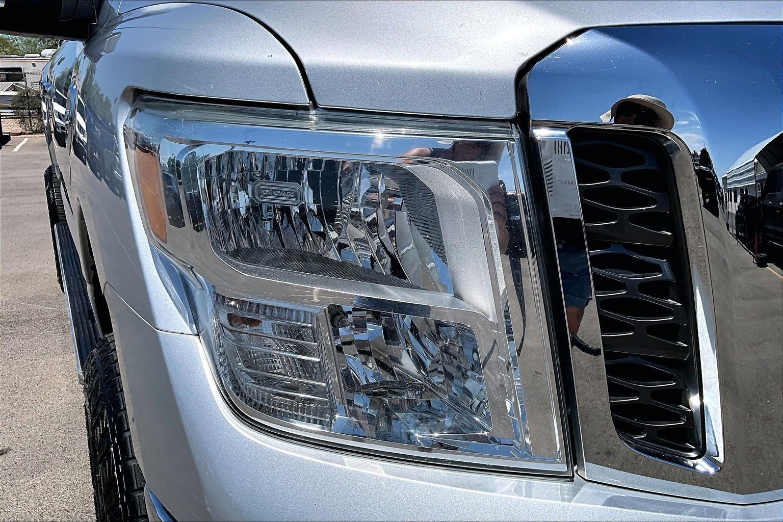 Used 2017 Nissan Titan SV AWD/4WD image 29