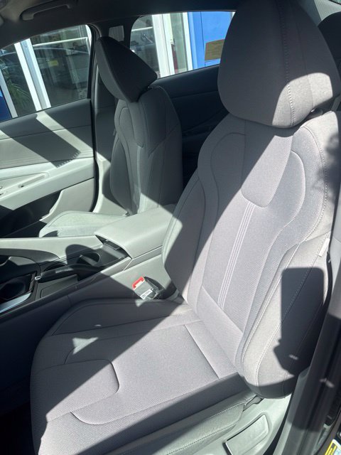 New 2026 Hyundai Elantra SE FWD image 12