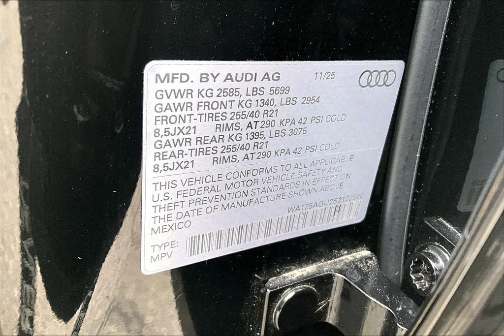 New 2025 Audi SQ5 Premium Plus image 8