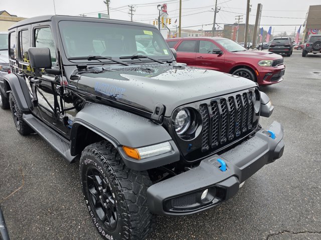 Used 2023 Jeep Wrangler Unlimited w/ Sun & Screen Package image 1