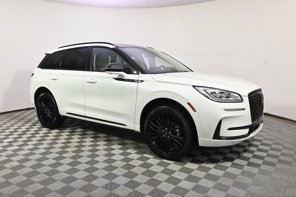 New 2026 Lincoln Corsair Reserve w/ Jet Appearance Package image 8