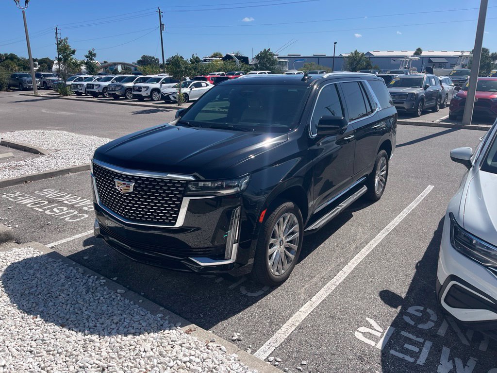Used 2023 Cadillac Escalade Premium Luxury AWD/4WD image 3