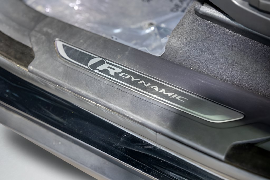 Used 2023 Land Rover Range Rover Velar R-Dynamic S AWD/4WD image 43
