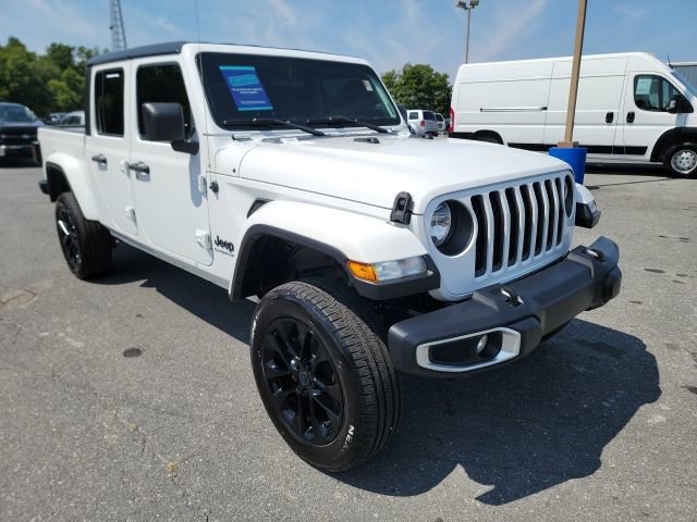 Used 2020 Jeep Gladiator Sport AWD/4WD image 8